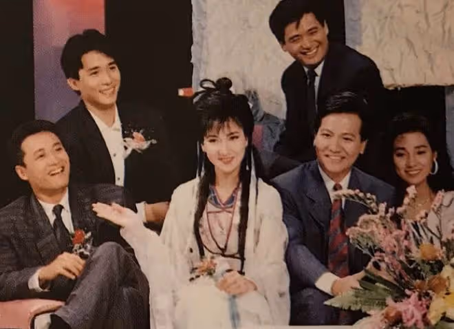 前TVB女星舉辦《新白娘子》演唱會！結婚兩次，領養內地棄嬰