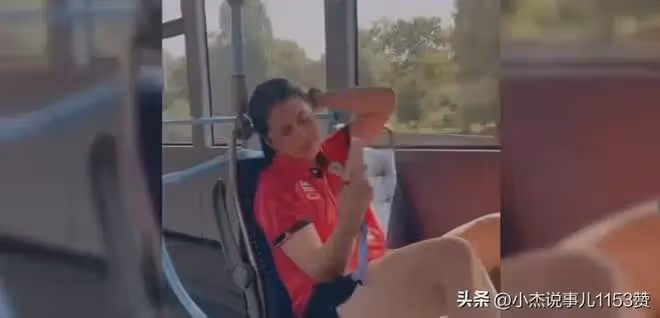 誰頂得住!巴黎奧運大巴沒冷氣,泰國選手扇扇子,香港選手光膀子