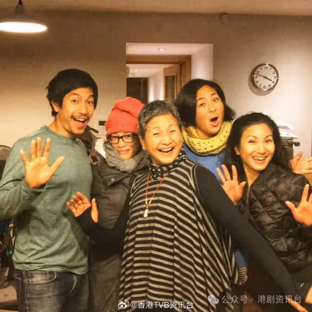 鄭佩佩逝世丨孻仔原和玉見證媽媽轉變 撰文悼念僅記教誨:做人要大方
