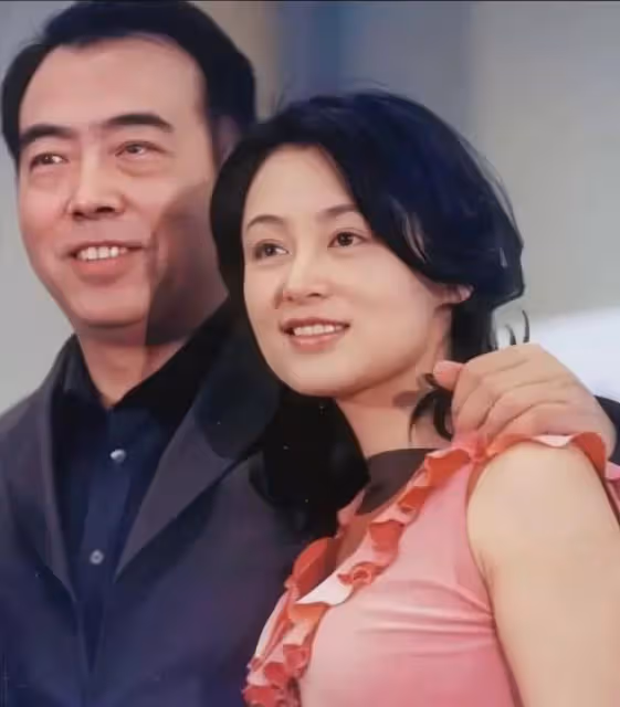 「奪夫之恨」:年輕時的倪萍和陳紅,到底誰更美?