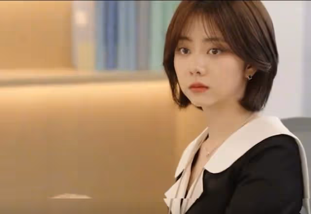 你比星光美麗:紀星拿到結婚證炫耀,一聲老公酥到心坎
