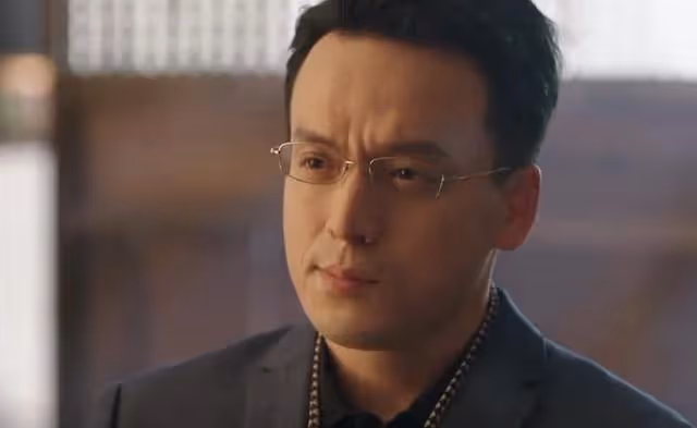 你比星光美麗:朱厚宇綁架紀星,韓廷捨命相救