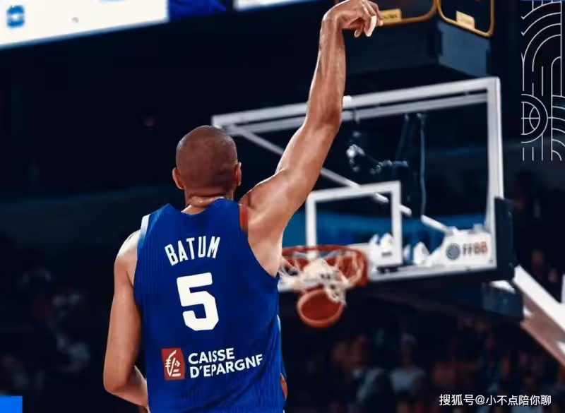 澳大利亞絕殺!米爾斯24+3,文班17+12+8,難耐戈貝爾富尼耶太水