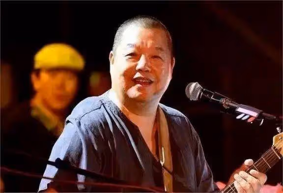 歌手臧天朔有多狂,扇梅婷耳光,砸劉德華場子,結局令人唏噓