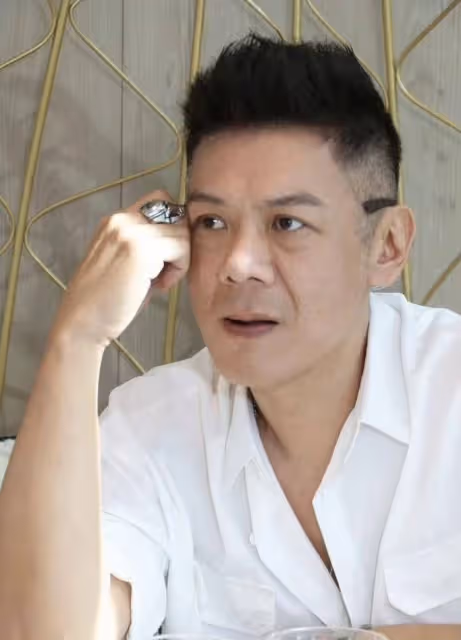 知名港星彭皓鋒患直腸癌暴瘦！醫生建議切肛門保命，為生計仍開工