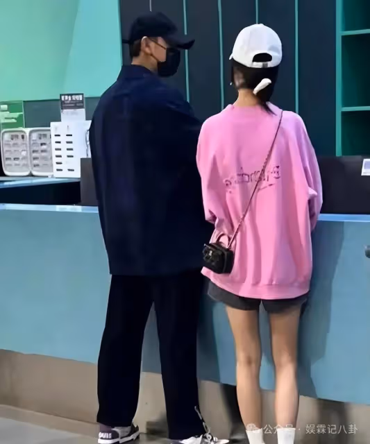 官宣3天8次熱搜!黃子韜戀情慘遭全網嫌棄,女人:千萬不要談不公開的戀愛!