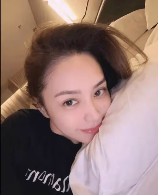 43歲阿嬌零死角生圖曝光!網民大讚:這張臉穿啥都不重要