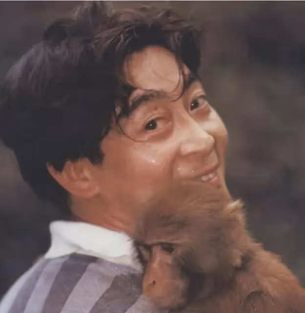 六小齡童金屋藏嬌35年的妻子,原來是西遊記中的她,難怪藏著掖著