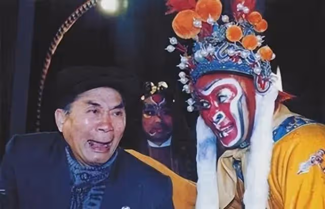 六小齡童金屋藏嬌35年的妻子,原來是西遊記中的她,難怪藏著掖著