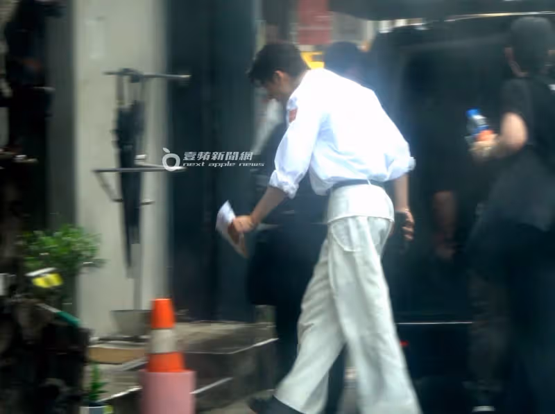 壹蘋10點強打｜許光漢才喊缺愛髮廊收情書甜滋滋　全民老公身價解盤（狗仔直擊）