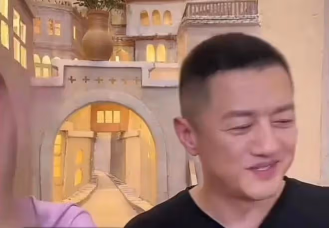 李亞鵬直播唱《因為愛情》，海哈金喜：還是鵬哥跟菲姐唱得好聽