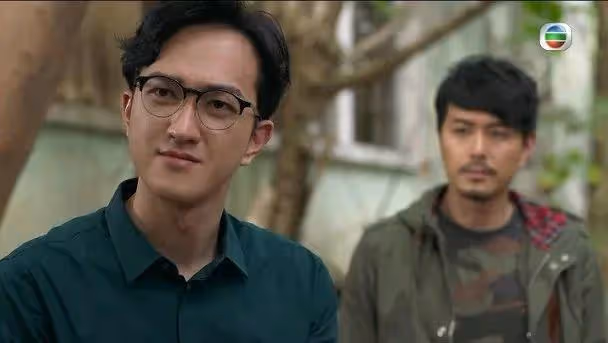 前TVB藝人自爆信用卡被盜刷損失15萬,銀行拒賠付,網友建議報《東張》