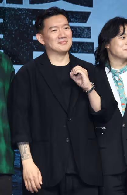 杜汶澤首演台劇《零日攻擊》　自嘲「被中共派來滲透」全場爆笑