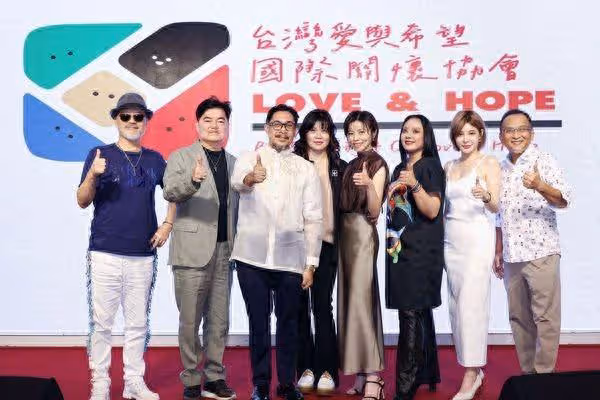 王瞳開唱落淚憶艾成！　美好回憶曝光：很挂念孩子們