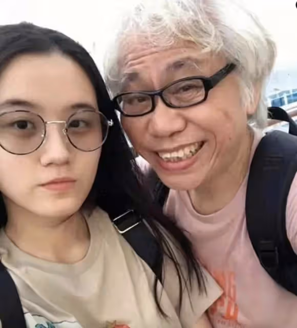 李坤城去世一年後,最令人擔心的事發生了,林靖恩和流浪漢廝混