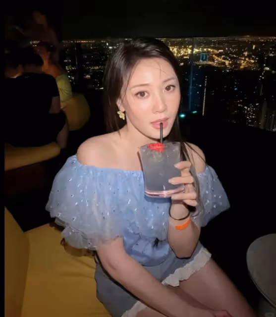 TVB花旦現身長沙街頭!衣著品味遭網民批:怎麼這麼差呀