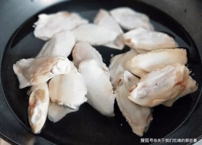 做了十幾年的可樂雞翅,這做法才叫香,簡單3步做好,家人特愛吃