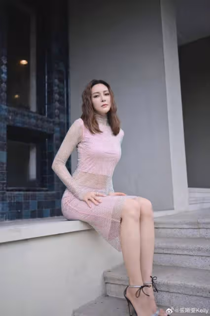 TVB前花旦邵美琪時隔5年回巢拍劇!挑戰搞笑題材,與老拍檔演夫妻