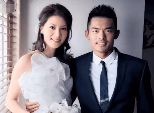 李澤楷被她迷得瘋狂,林丹為她不顧懷孕的妻子,她究竟有什麼魅力