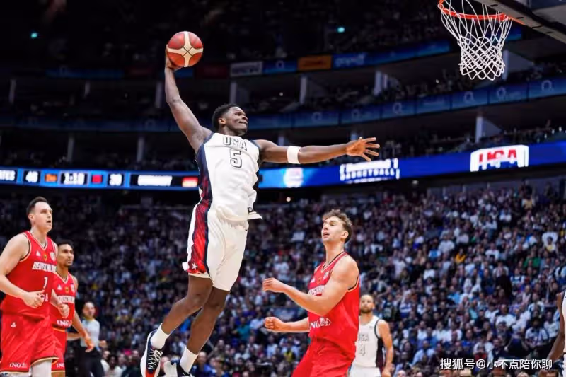 詹皇包攬最後11分!夢之隊險勝德國,庫里三分7中1,科爾用廢豪陣