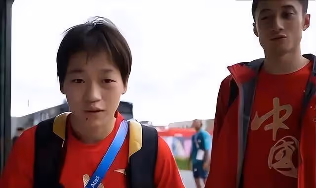 全紅嬋說自己頭髮油到可以炒菜了,真是可愛又努力的「開心果」