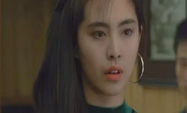 王祖賢在溫哥華隱居20年,不工作不拍戲,錢是從哪兒來?