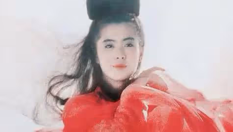 王祖賢在溫哥華隱居20年,不工作不拍戲,錢是從哪兒來?
