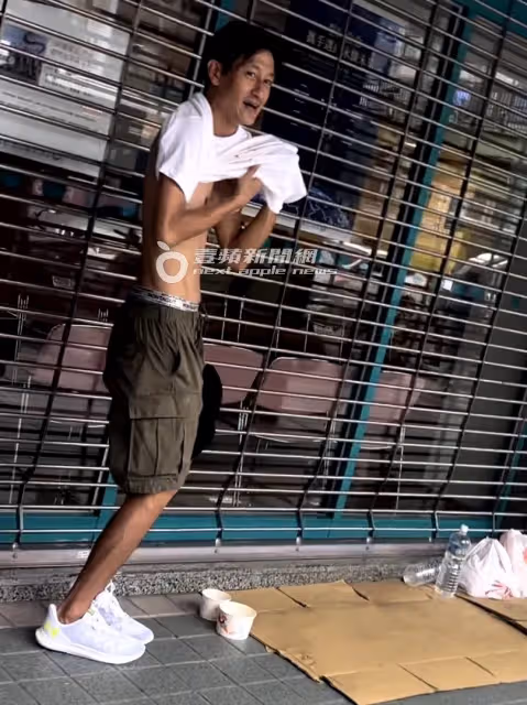 獨家直擊｜唐治平終認母屍！颱風夜灑酒敬母10小時　沿路丟包隨身物進花博過夜