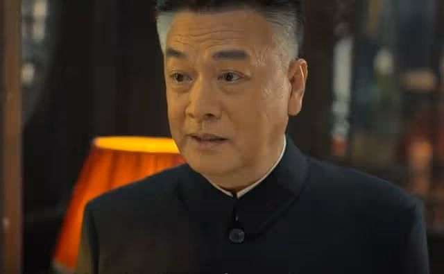 孤戰迷城：黎少堂間諜身份被揭，歐孝安連捅三刀解氣，馮靜嫻自盡