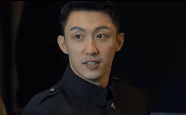 孤戰迷城：黎少堂間諜身份被揭，歐孝安連捅三刀解氣，馮靜嫻自盡