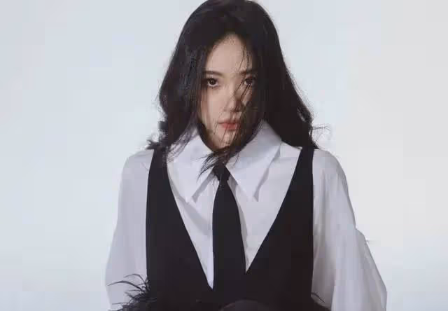小S二女兒風波升級!品牌背後資本被扒出,小S夫婦是股東狂撈金!