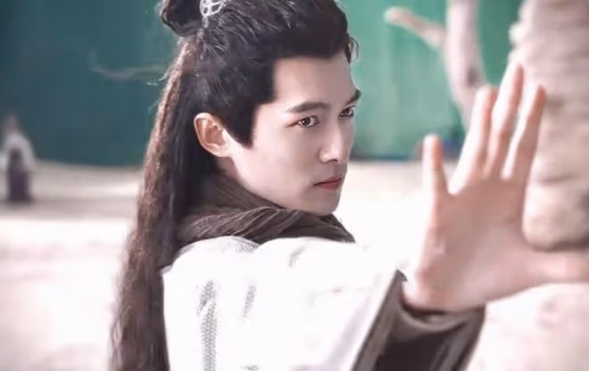 白馬少年醉春風八大公子,風華清歌灼墨凌雲,柳月墨塵卿相無名