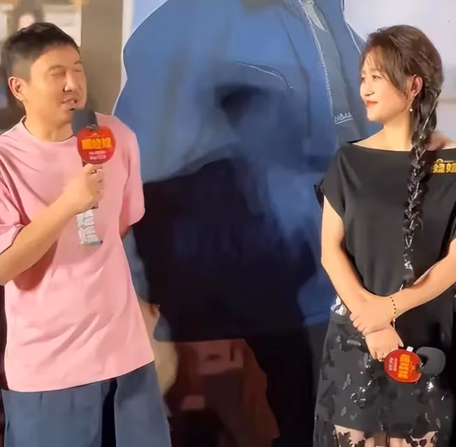 《抓娃娃》評論區淪陷！沈騰攜妻兒旅遊被罵，馬麗帶病路演惹心疼