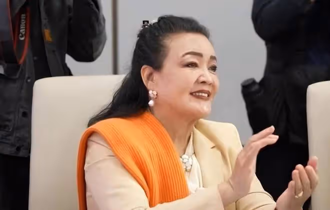 張蘭怒斥大S經紀人,真實面容曝光,優雅貴婦形象顛覆