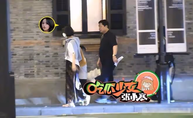 趙麗穎祖孫三代聚餐,5歲兒子身高快到肩膀,短髮穎寶媽味十足