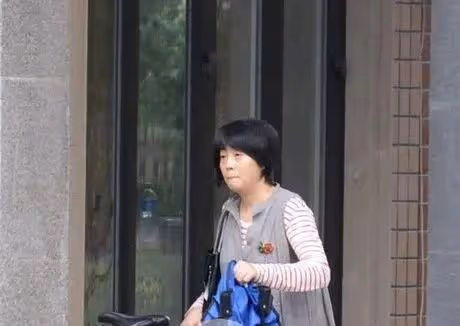 別再嘲沈騰老婆胖了,這5位男星都娶了「胖老婆」,卻個個很寵妻