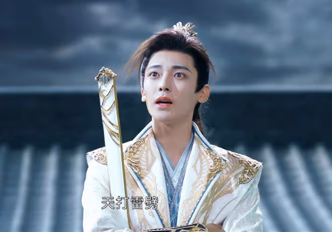 少年白馬醉春風:直到雨生魔入魔,才明白,為何葉鼎之反吸玥風城