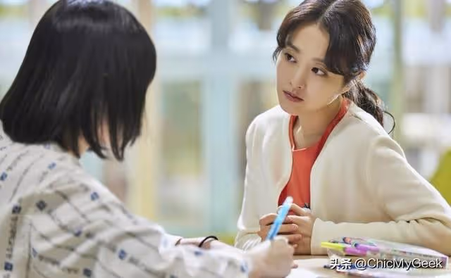 朴寶英奪青龍視後感言超催淚,34歲不老童顏女神!