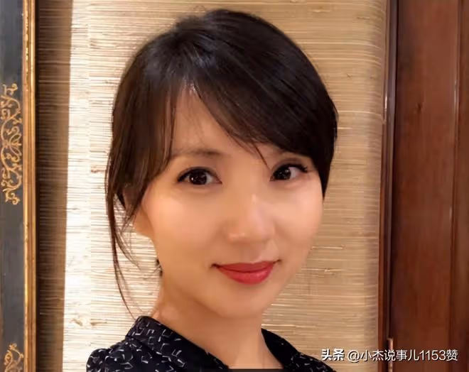 45歲陳好現身北京,衣著邋遢三角區顯眼,網友:怎麼老成這樣了!