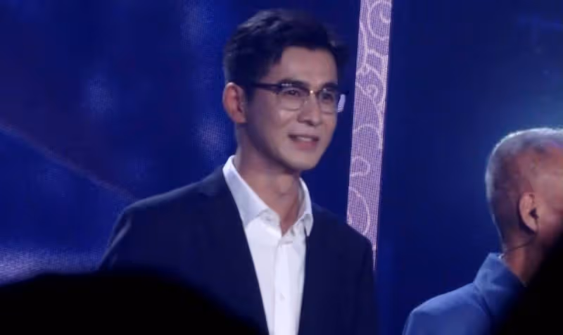 看到45歲喬振宇的狀態,我才明白什麼叫歲月不留痕