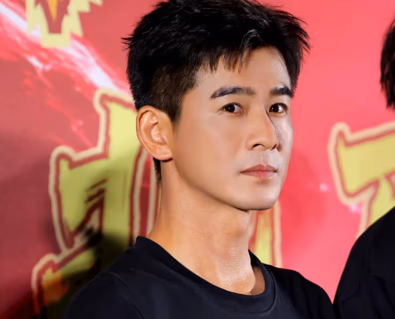 看到45歲喬振宇的狀態,我才明白什麼叫歲月不留痕