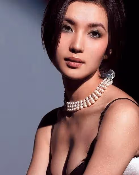 45歲性感萬人迷女星陳好!珠圓玉潤身材美得讓人窒息