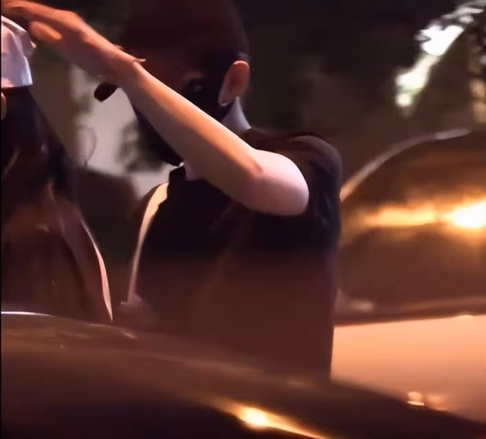 范世錡張藝凡同回小區,護頭摟腰感情穩定甜蜜
