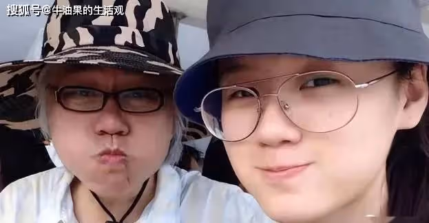 爺孫戀林靖恩徹底瘋癲，與流浪漢打成一片，眼神渙散精神失常