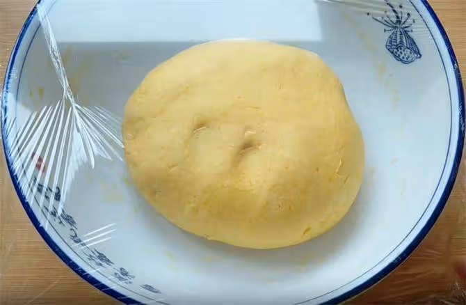一碗麵粉,半個南瓜,不用一滴水,教你做好吃又好看的貝殼饅頭
