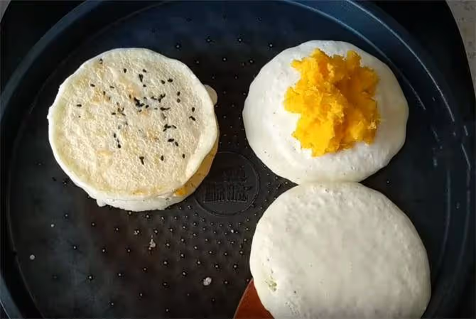 一碗糯米粉,一個紅薯,加點溫水,手不沾面,香甜軟糯吃不夠