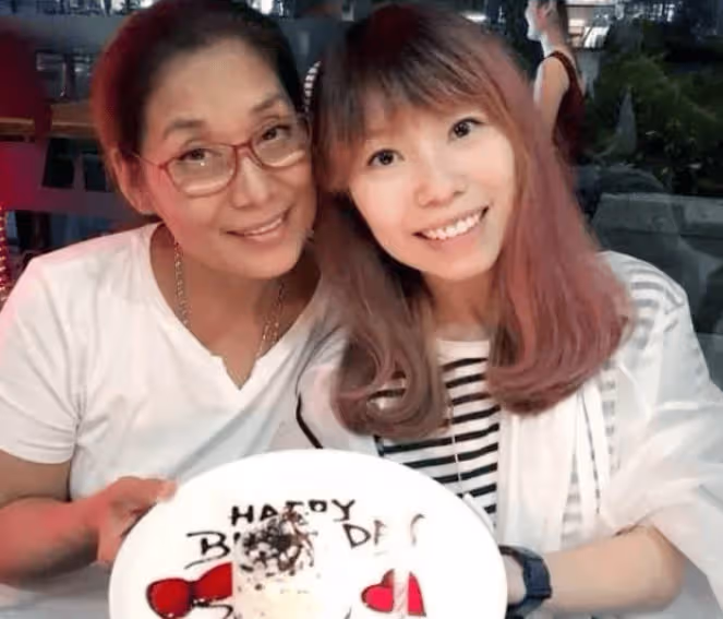 66歲TVB前武打女星曬孫女照,曾演經典角色被觀眾批評顏值不夠,被稱為「女版成龍」