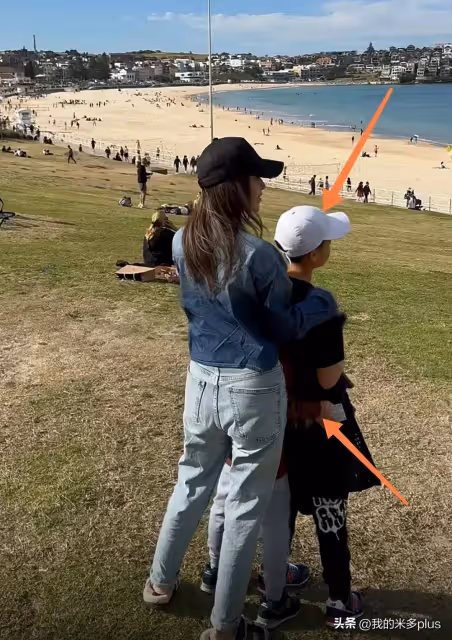侯佩岑帶娃雪梨旅行，與6歲小兒子親吻母愛爆棚，大兒子身高優越