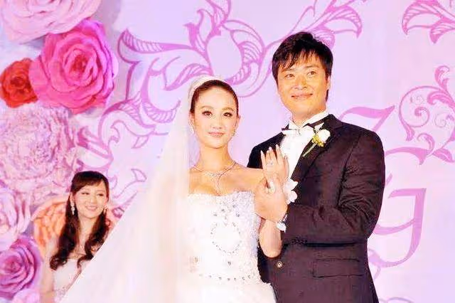 演員張桐:留學時窮得吃狗糧,曾多次自殺未遂,女友陪他走出低谷
