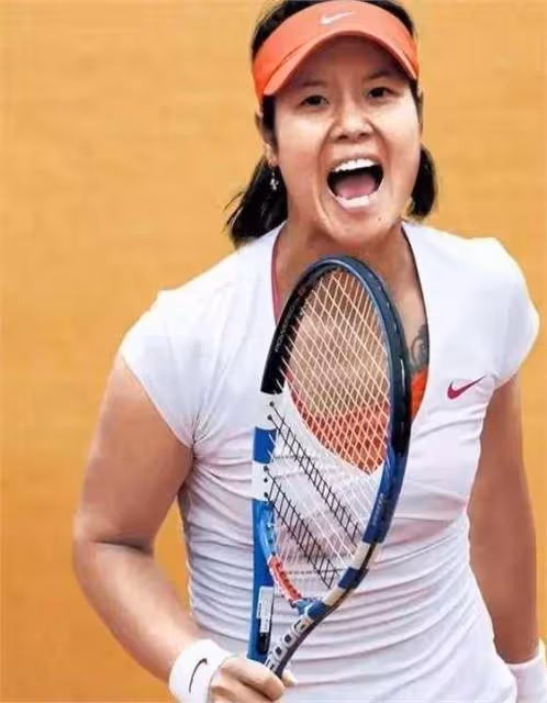 中國體壇的5位明星,李娜算一個,李寧和鄧亞萍居然沒夠上邊